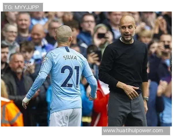 瓜帅赛后与主裁亲切交流竖起大拇指表达赞赏与尊重